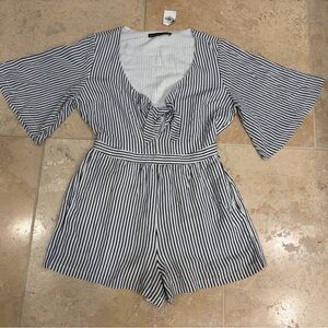 Abercrombie & Fitch Striped Women’s V-Neck Romper with Tie Front- NWT